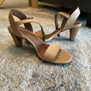 Lucky Brand Low Open Toed High Heels